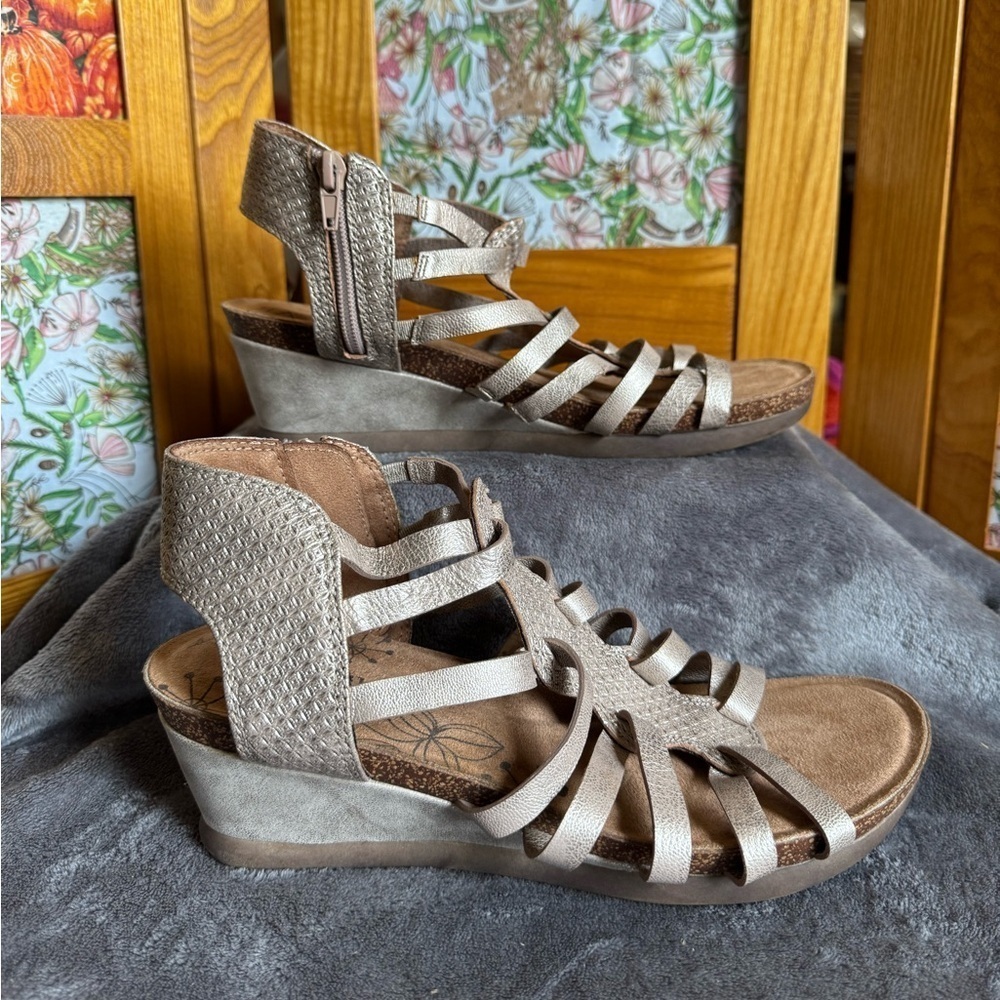 COBB HILL Gladiator Wedge Sandals Strappy Zip Up Western Boho Sz 8.5